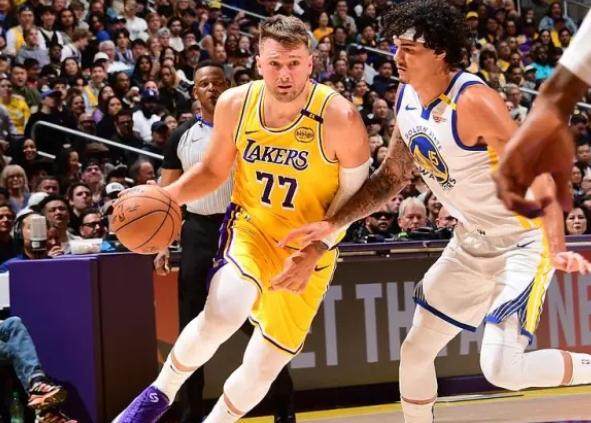 澳洲幸运十官网-东契奇“春晚”美美隐身 詹姆斯言论更是让人难绷